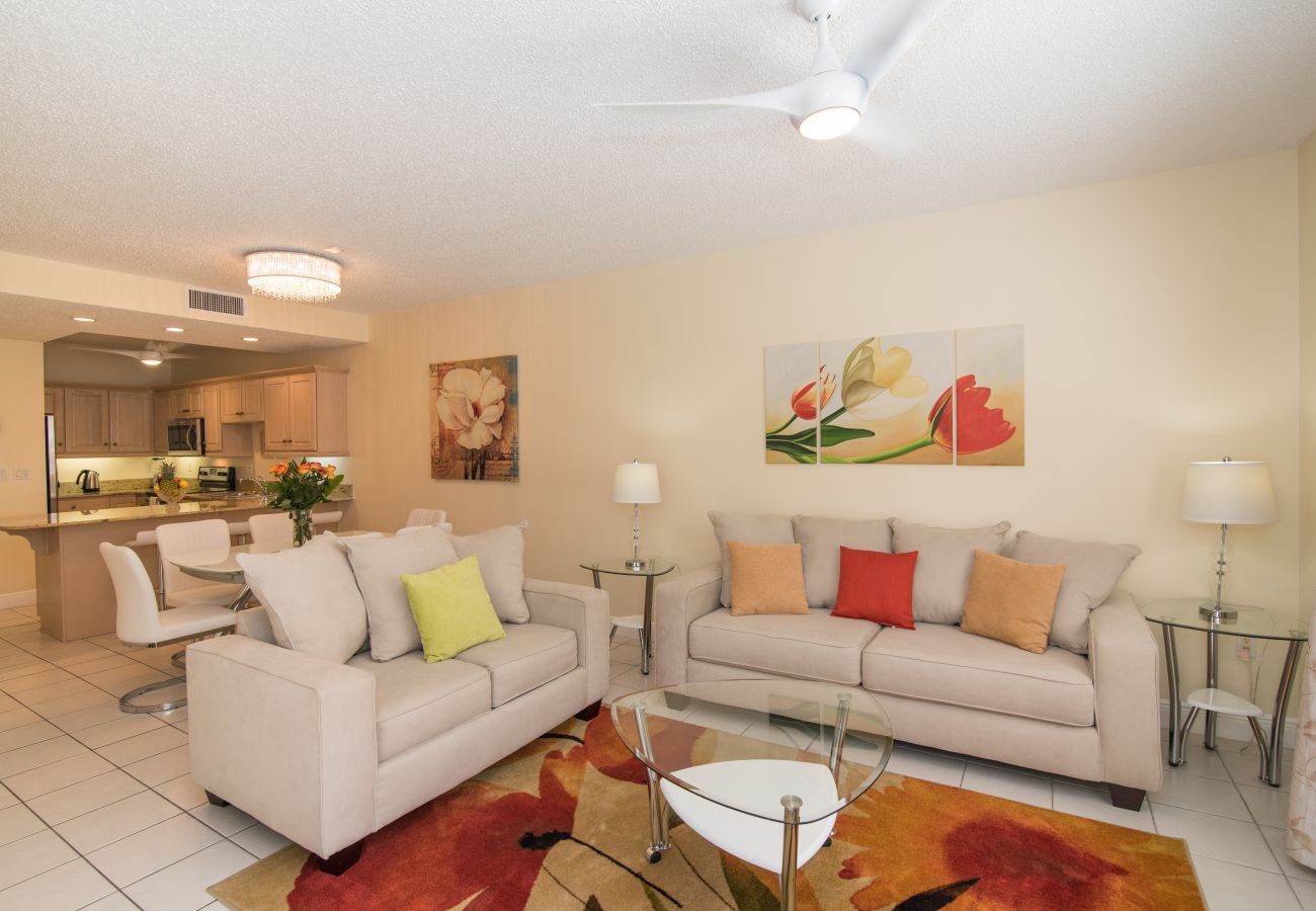 Residence in Seven Mile Beach - Regal Beach Club #512