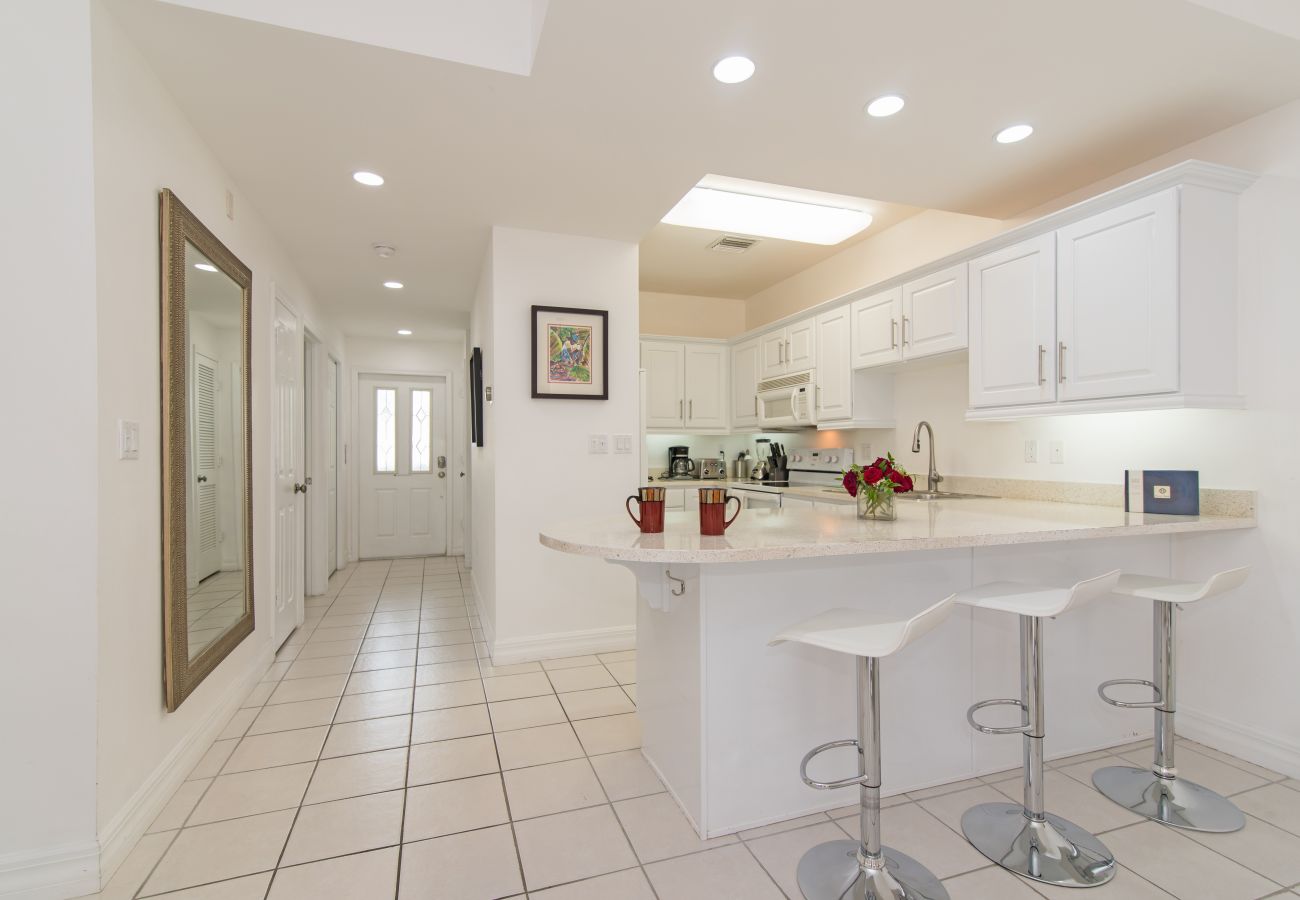 Residence in Seven Mile Beach - Regal Beach Club #522